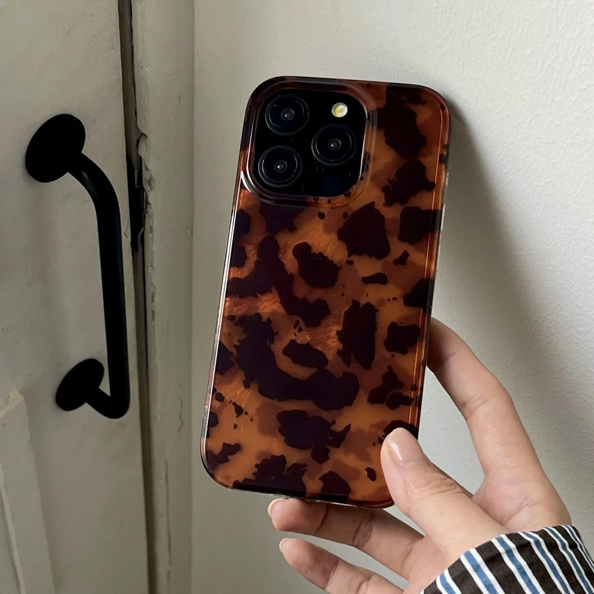 Retro Amber Texture Laser Phon - Phone Accessories To Sell recension och pris